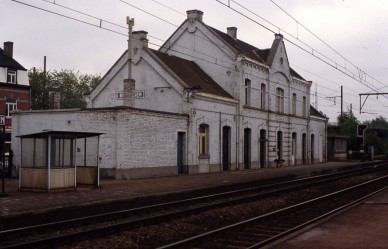 BUIZINGEN  83-6661.jpg